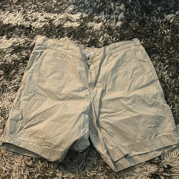 Tan Columbia Shorts - Picture 1 of 5